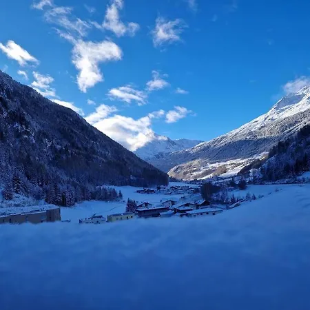 Rooftop By Northsouth *