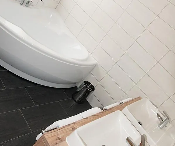 Rooftop By Northsouth Daire *